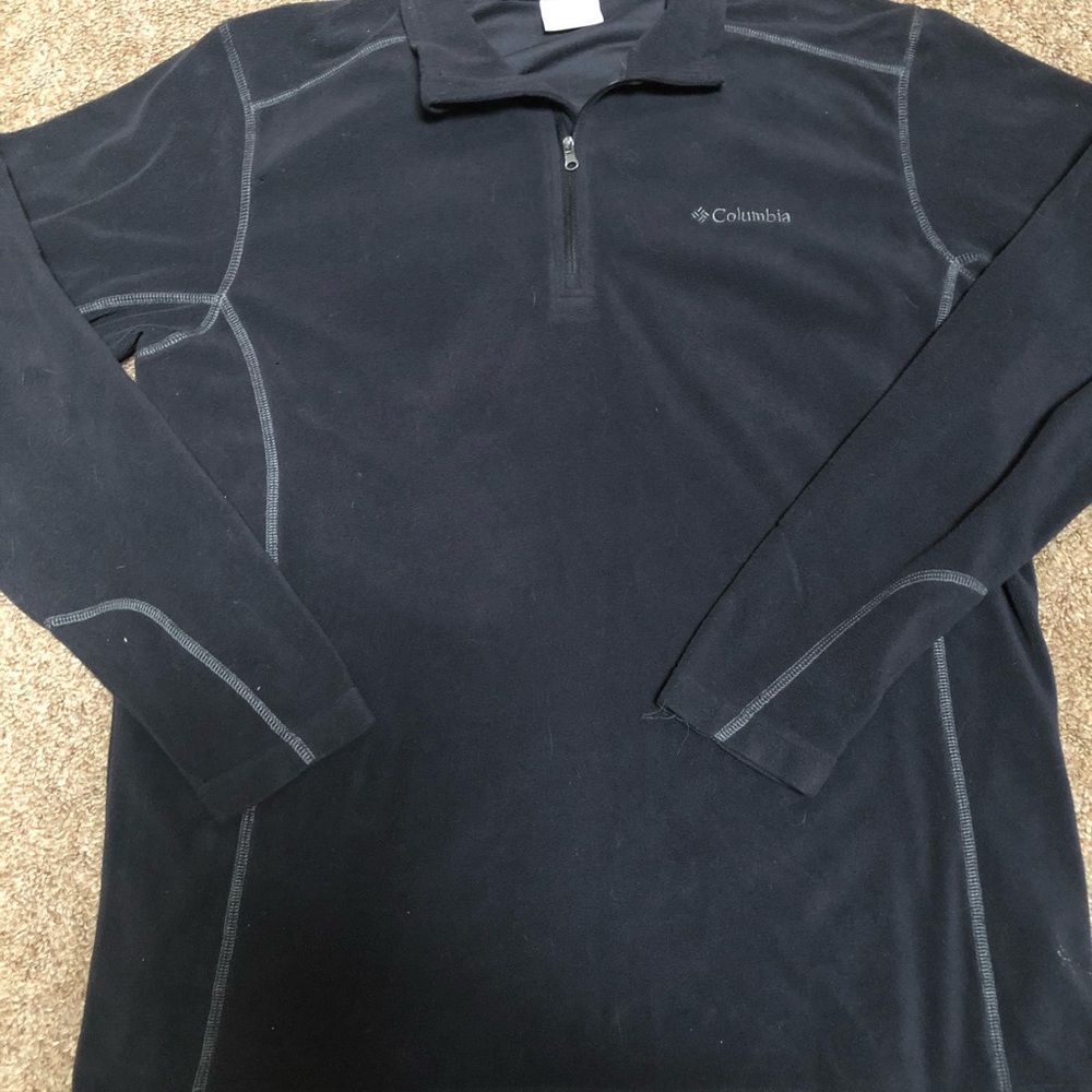 Dark grey Columbia lightweight sweatshirt